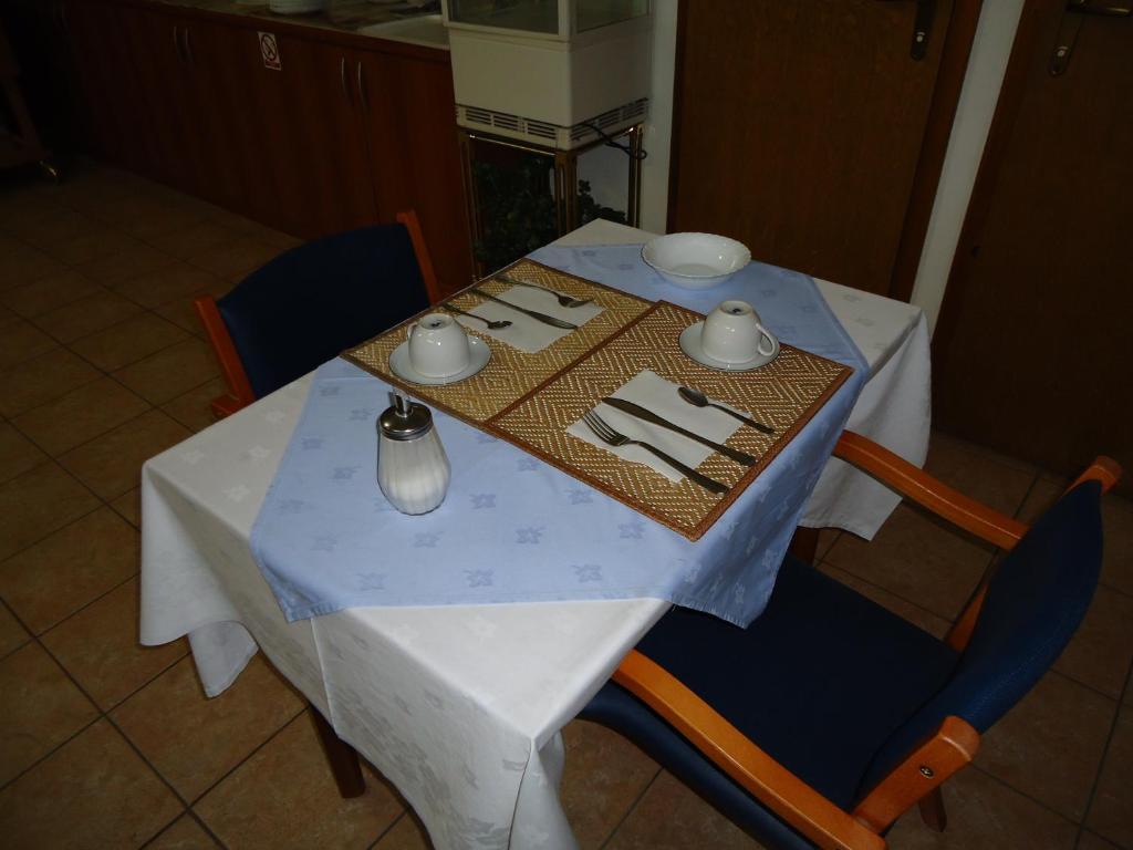 Pansion Antonio Acomodação com café da manhã Slavonski Brod Exterior foto