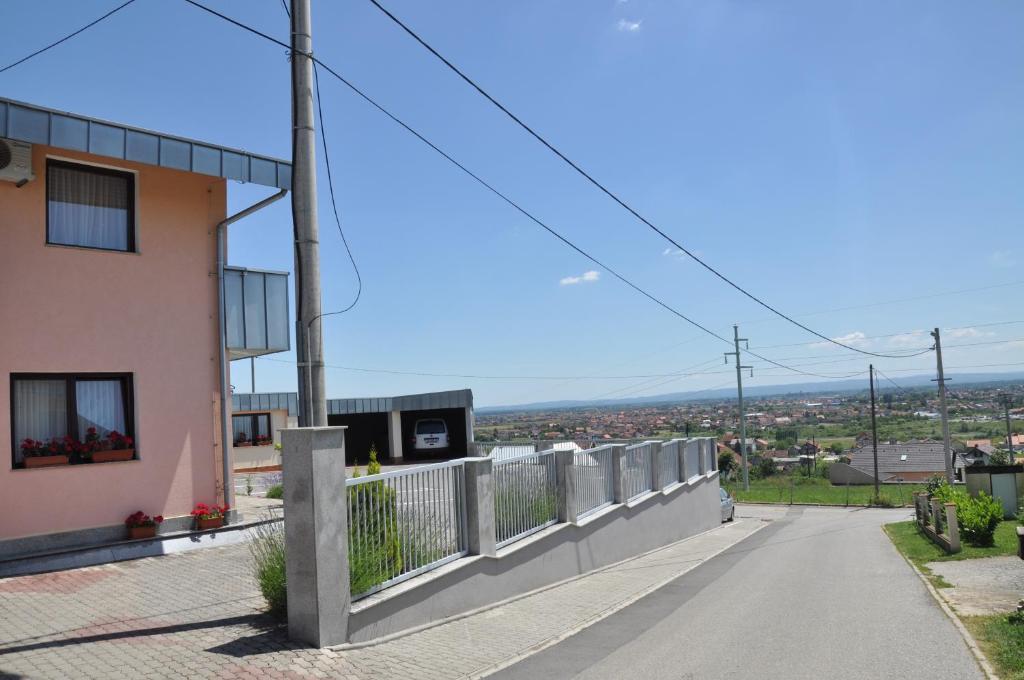Pansion Antonio Acomodação com café da manhã Slavonski Brod Exterior foto
