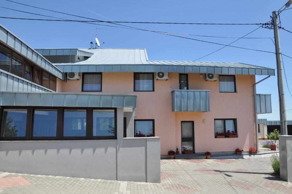 Pansion Antonio Acomodação com café da manhã Slavonski Brod Exterior foto
